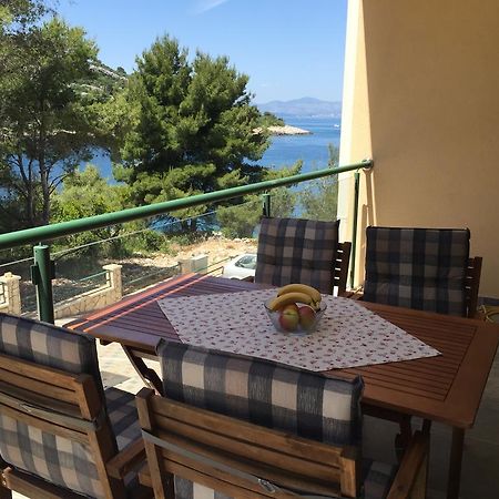 Apartment Maestral Rogač エクステリア 写真