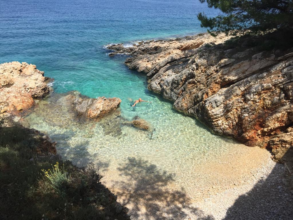 Apartment Maestral Rogač エクステリア 写真