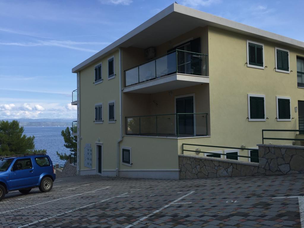 Apartment Maestral Rogač エクステリア 写真